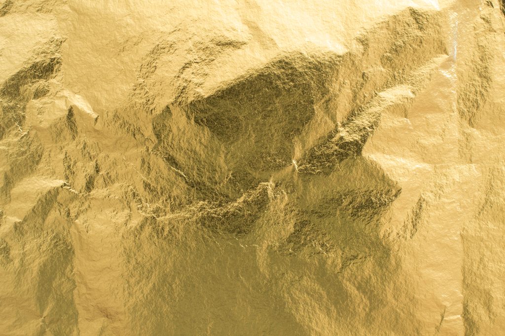 img data-src="realestatephotoediting.jpg" alt="gold texture"